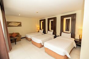 Sunday Chateau En Ville Pattaya