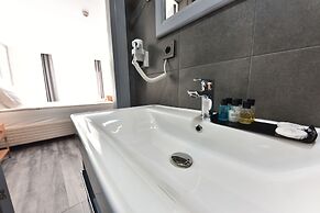 Almina Inn Hotel