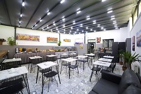 Almina Inn Hotel