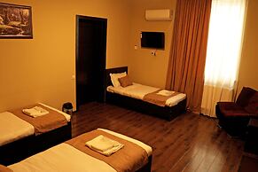 Sisno Hotel