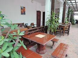 Mani Home & Hostel Luang Prabang