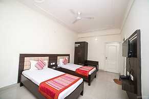 GANGA DARSHAN HOTEL AND RESORT