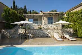 Drimonari Villas