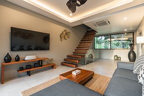 Zee Luxury Boutique Hotel
