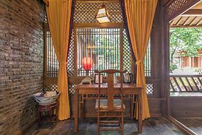 Lijiang Langyun Inn