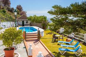 1146 Villa Hermoso