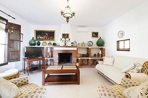 1146 Villa Hermoso