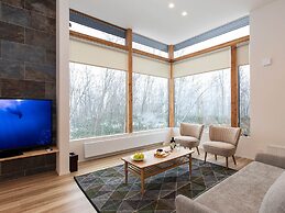 Aoyama Lodge