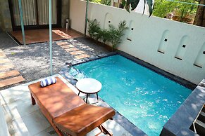 Savitri Resorts