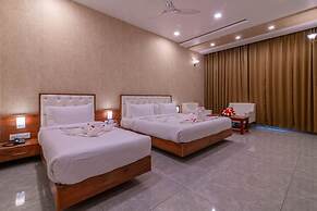 Savitri Resorts
