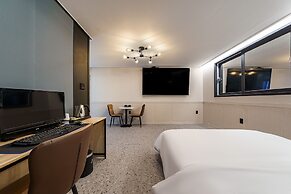 Cheonan Hound Hotel