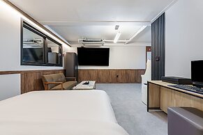 Cheonan Hound Hotel