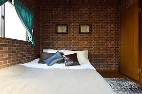 Private House St8