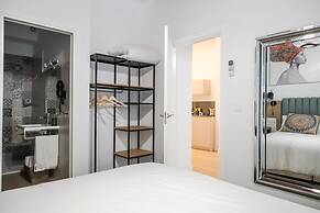 Calma Suites