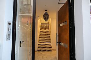 Calma Suites