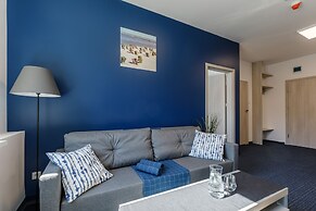 Aqua House