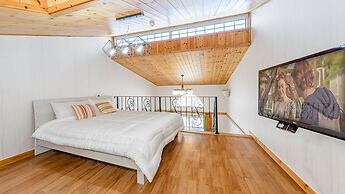 Lake and Pine Spa Pension