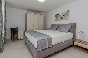 Apartments Tukara