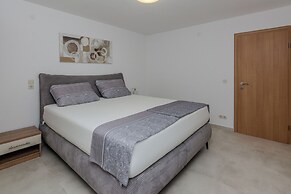 Apartments Tukara