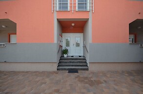 Apartments Komljen