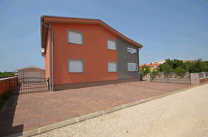 Apartments Komljen