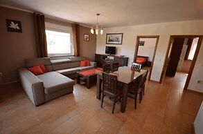 Apartments Komljen