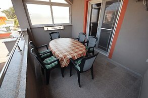 Apartments Komljen