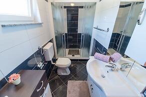 Apartments Hudic