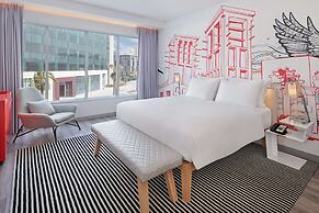 Radisson Red Dubai Silicon Oasis