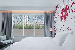 Radisson Red Dubai Silicon Oasis