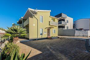 Apartments Mahnet