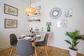 Stylish Apartment near Av Liberdade