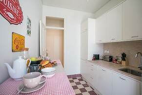 Stylish Apartment near Av Liberdade