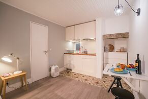 Rose 7 Studio