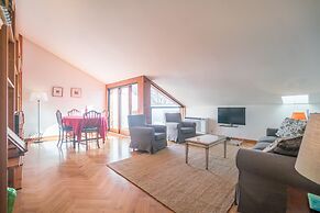 Amendoeira`s terrace Apartment with river view