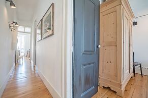 An Ecletic Apartment in Lisbon