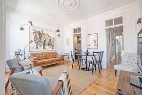 An Ecletic Apartment in Lisbon