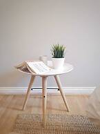 Central Spacious & Stylish Apartment