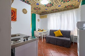 Casablanca Studio Citycenter - Adults Only