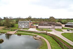Muddifords Court