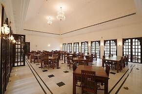 Hotel Raj Bagh Palace