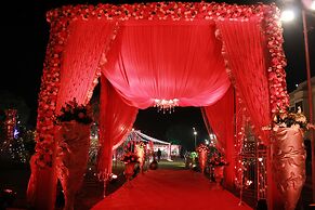 Hotel Raj Bagh Palace