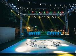Hotel Raj Bagh Palace