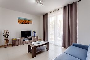 Gorgeous 1BR Apartment Close to Amenities
