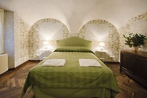 Garisenda Lodge