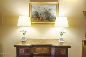 Garisenda Lodge