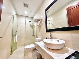 Paragon Noi Bai Hotel and Pool