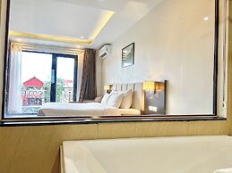 Paragon Noi Bai Hotel and Pool