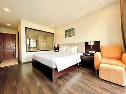 Paragon Noi Bai Hotel and Pool