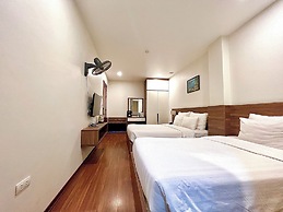 Paragon Noi Bai Hotel and Pool